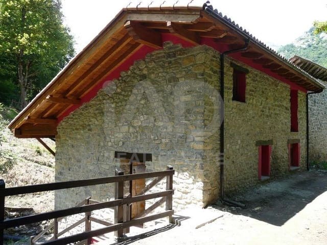 5 soverom Finca/Herregård til salgs i Leon by - € 138 000 (Ref: 9989174)
