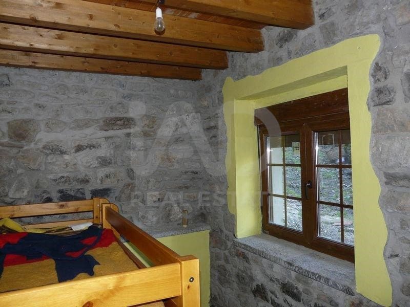 5 soveværelse Finca/Landehus til salg i Leon by - € 138.000 (Ref: 9989174)