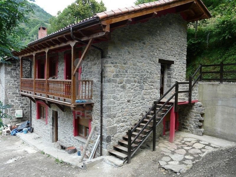 5 soveværelse Finca/Landehus til salg i Leon by - € 138.000 (Ref: 9989174)