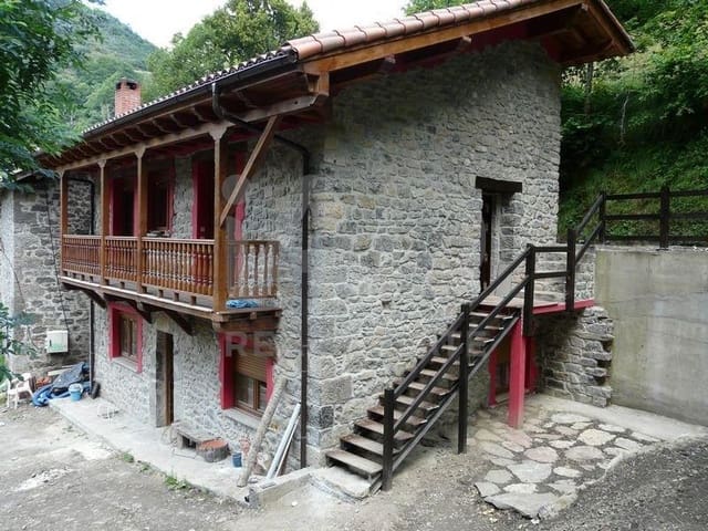5 soverom Finca/Herregård til salgs i Leon by - € 138 000 (Ref: 9989174)