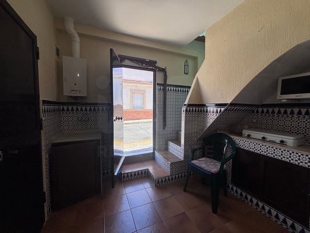 4 soveværelse Byhus til salg i Huelva by - € 120.000 (Ref: 9989177)