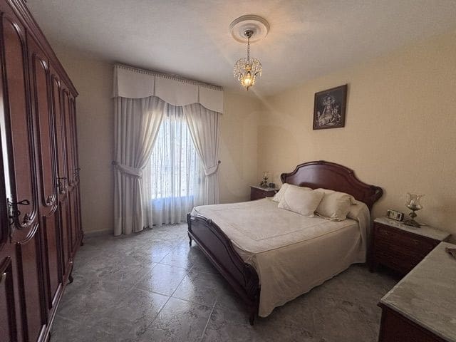 4 soveværelse Byhus til salg i Huelva by - € 120.000 (Ref: 9989177)