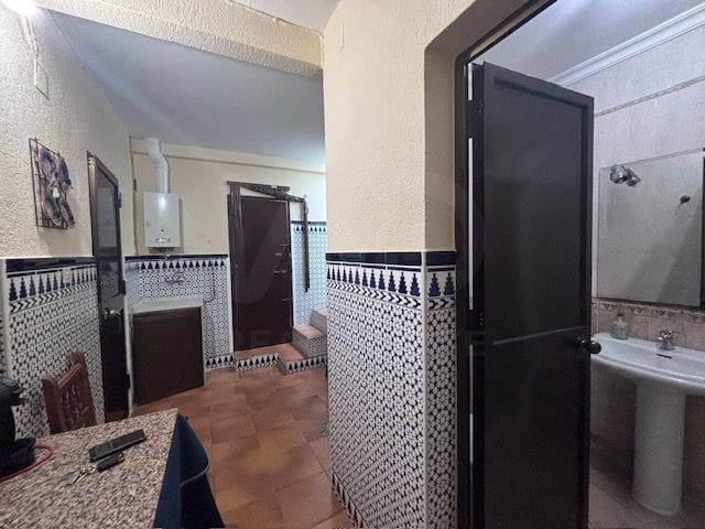 4 soveværelse Byhus til salg i Huelva by - € 120.000 (Ref: 9989177)