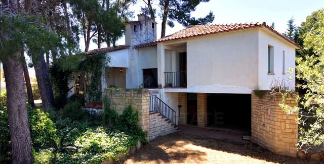 4 sovrum Finca/Hus på landet till salu i Tarragona stad med garage - 248 000 € (Ref: 9989178)