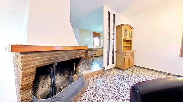 4 sovrum Finca/Hus på landet till salu i Tarragona stad med garage - 248 000 € (Ref: 9989178)