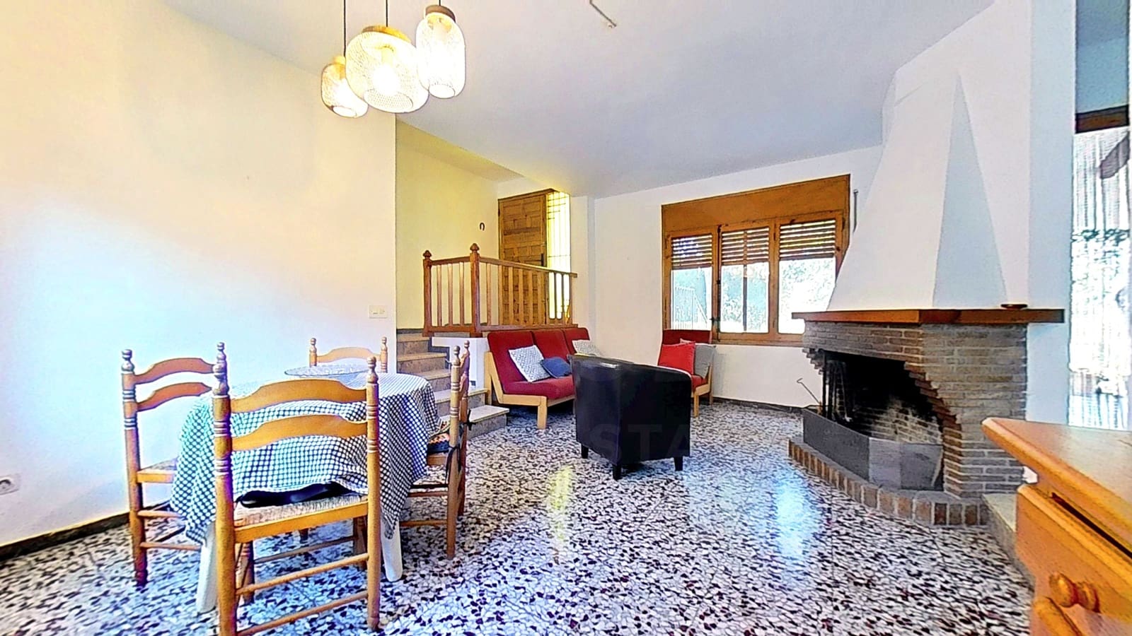 4 slaapkamer Finca/Landhuis te koop in Tarragona stad met garage - € 248.000 (Ref: 9989178)