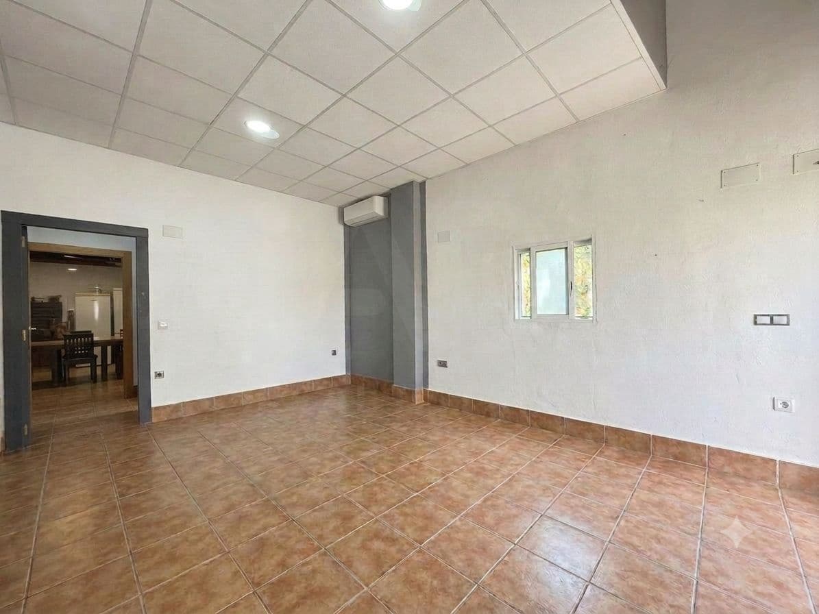 4 camera da letto Villa in vendita in Potries con garage - 375.000 € (Rif: 9989183)