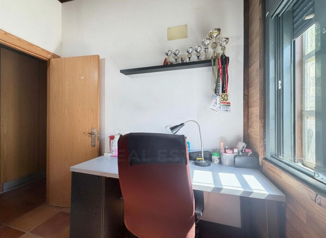 4 camera da letto Villa in vendita in Potries con garage - 375.000 € (Rif: 9989183)