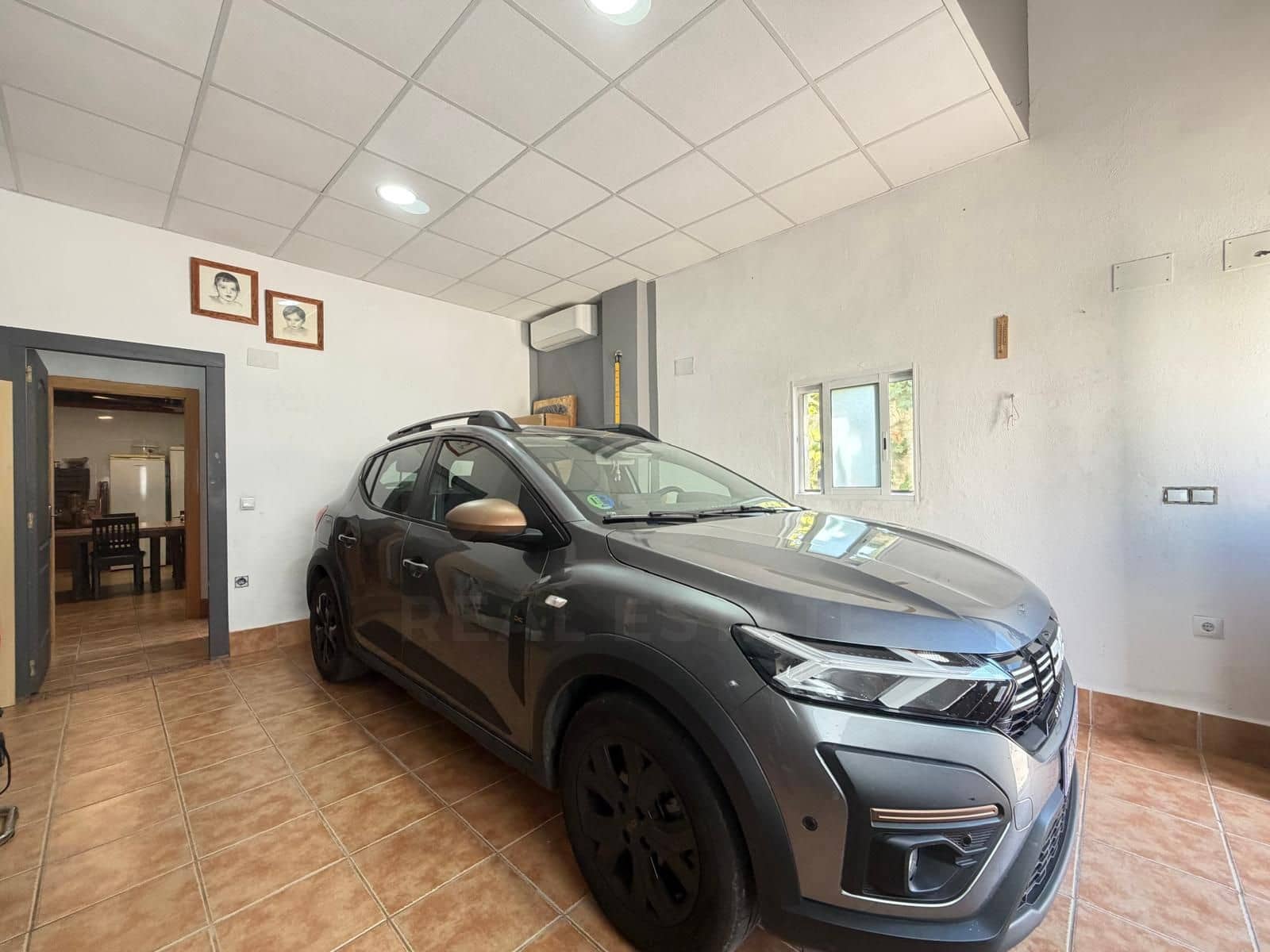 4 camera da letto Villa in vendita in Potries con garage - 375.000 € (Rif: 9989183)