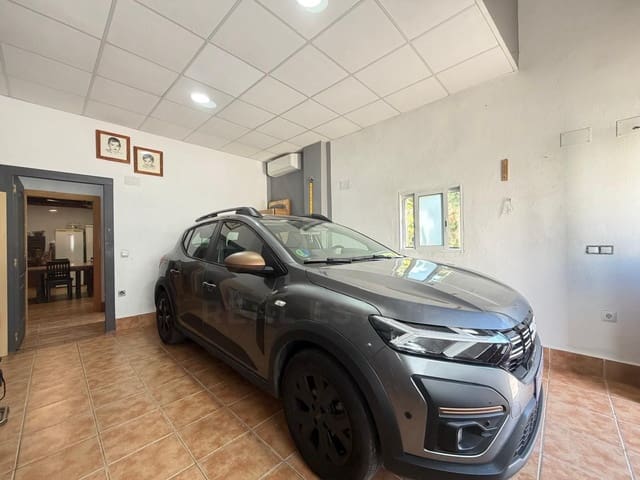 4 bedroom Villa for sale in Potríes with garage - € 375,000 (Ref: 9989183)