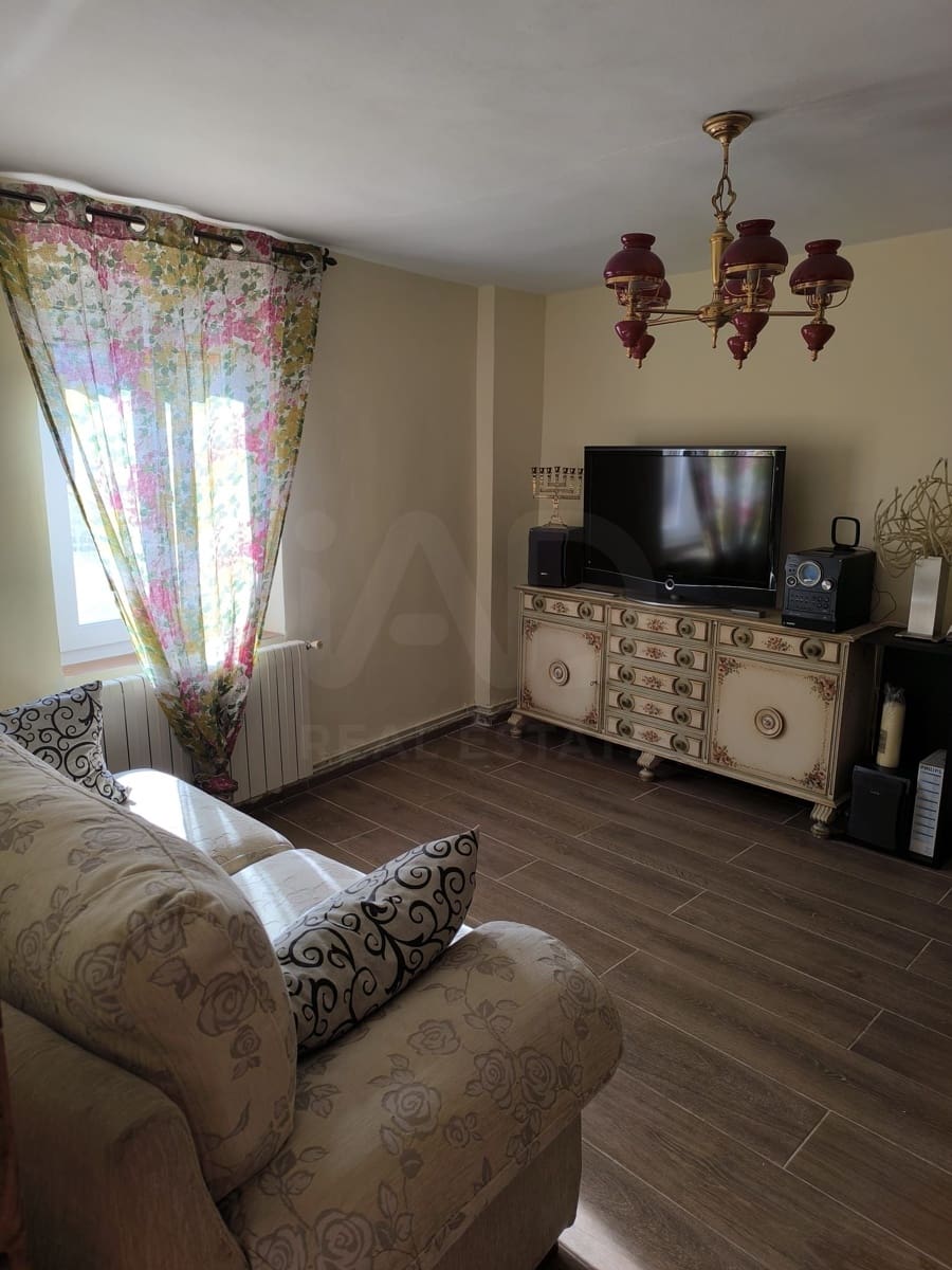 2 quarto Casa em Banda para venda em Leao cidade - 63 000 € (Ref: 9989185)