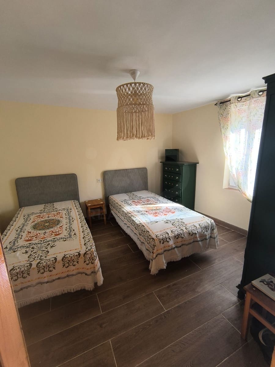 2 quarto Casa em Banda para venda em Leao cidade - 63 000 € (Ref: 9989185)