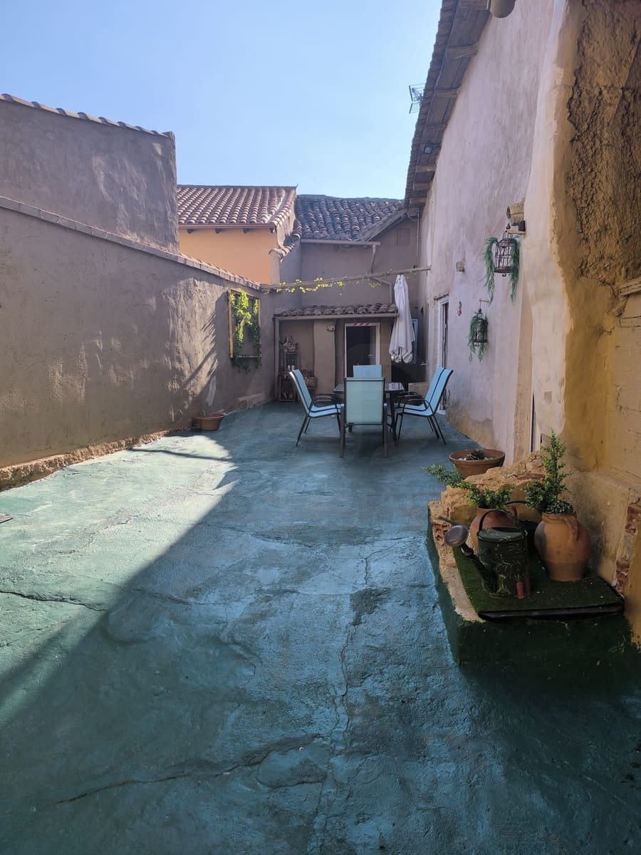 2 quarto Casa em Banda para venda em Leao cidade - 63 000 € (Ref: 9989185)