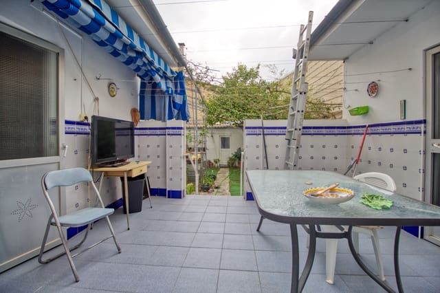 5 slaapkamer Huis te koop in Córdoba stad - € 244.000 (Ref: 9989186)