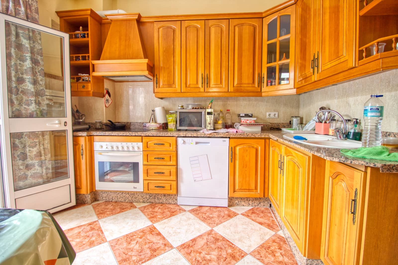 5 slaapkamer Huis te koop in Cordoba stad - € 244.000 (Ref: 9989186)
