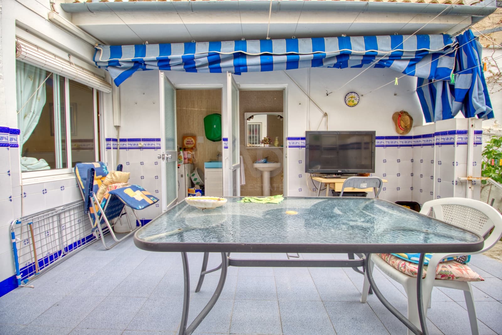 5 slaapkamer Huis te koop in Cordoba stad - € 244.000 (Ref: 9989186)