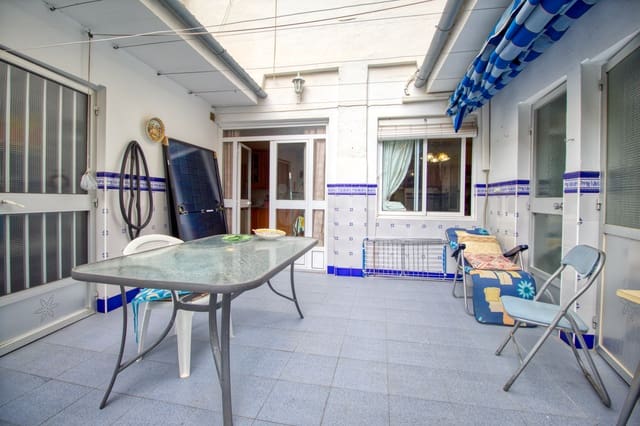 5 slaapkamer Huis te koop in Córdoba stad - € 244.000 (Ref: 9989186)