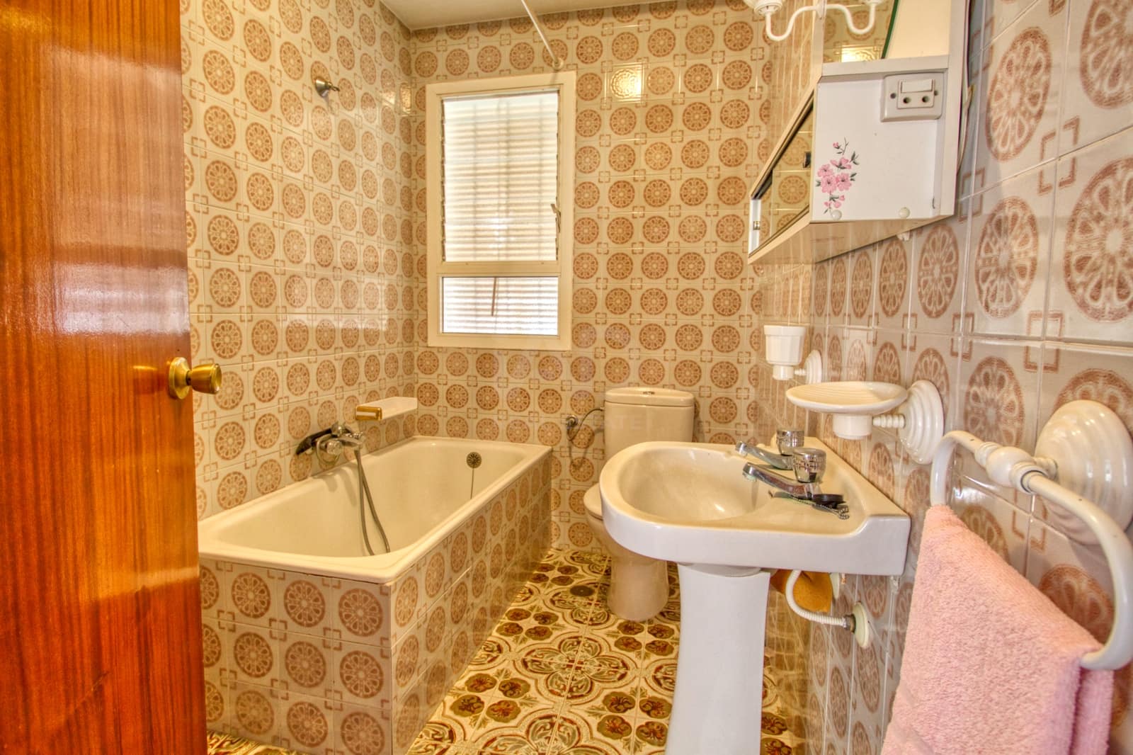 5 slaapkamer Huis te koop in Cordoba stad - € 244.000 (Ref: 9989186)