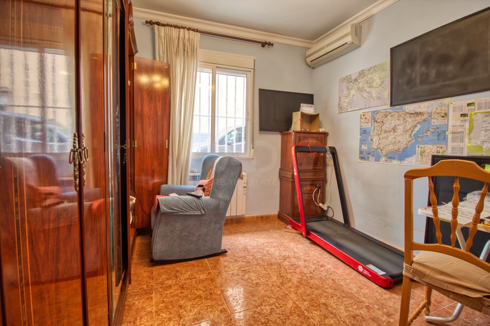 5 slaapkamer Huis te koop in Cordoba stad - € 244.000 (Ref: 9989186)