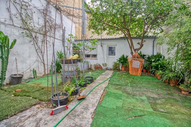 5 slaapkamer Huis te koop in Córdoba stad - € 244.000 (Ref: 9989186)