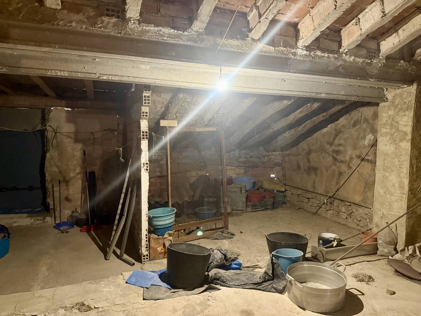 Haus zu verkaufen in Vall de Gallinera - 120.000 € (Ref: 9989189)