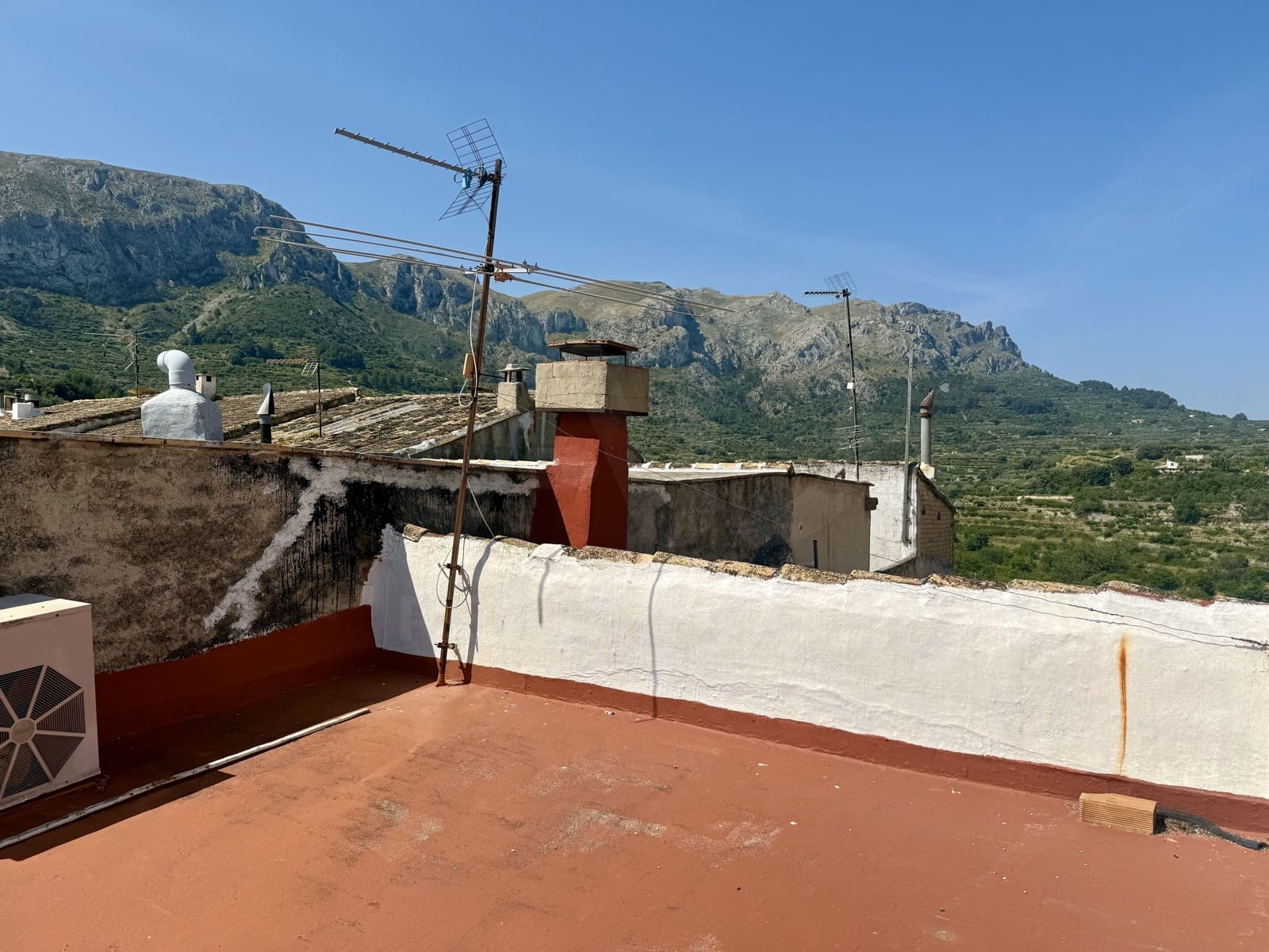 Haus zu verkaufen in Vall de Gallinera - 120.000 € (Ref: 9989189)