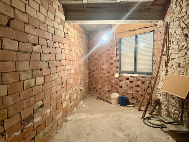 Haus zu verkaufen in Vall de Gallinera - 120.000 € (Ref: 9989189)
