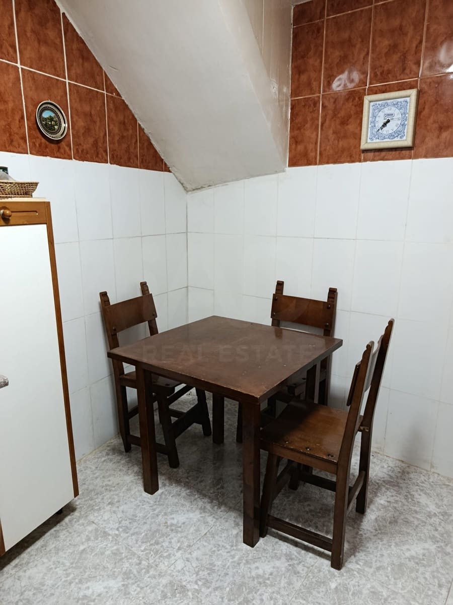 2 slaapkamer Huis te koop in Leon stad - € 35.000 (Ref: 9989190)