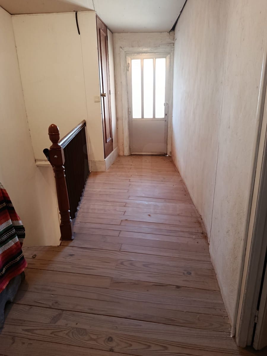 2 slaapkamer Huis te koop in Leon stad - € 35.000 (Ref: 9989190)