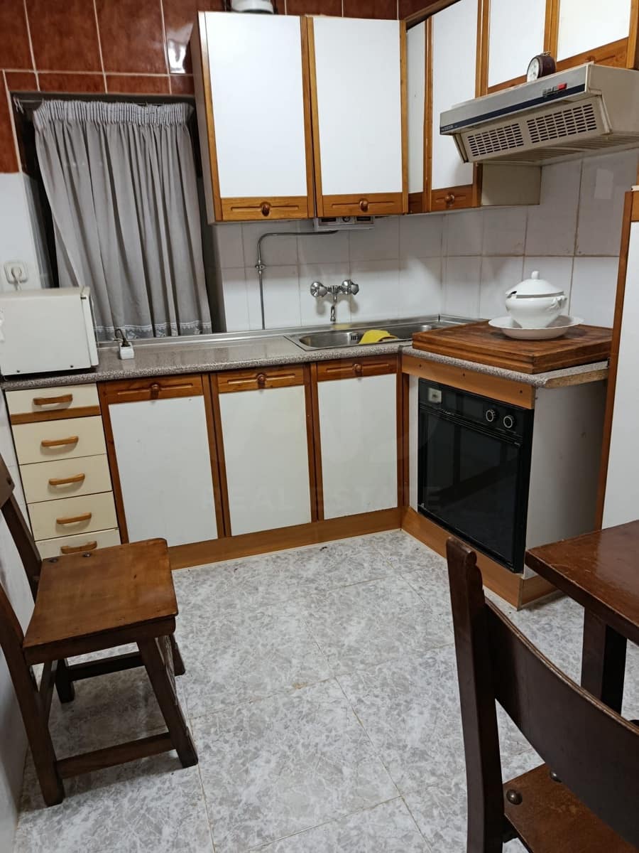 2 slaapkamer Huis te koop in Leon stad - € 35.000 (Ref: 9989190)