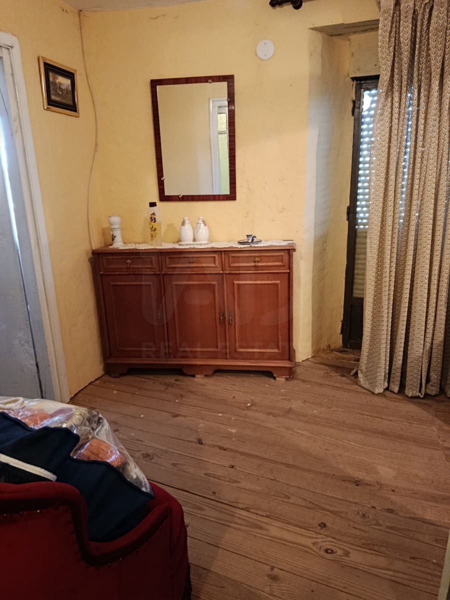 2 slaapkamer Huis te koop in Leon stad - € 35.000 (Ref: 9989190)