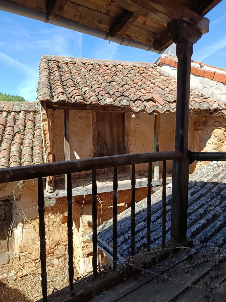 2 slaapkamer Huis te koop in Leon stad - € 35.000 (Ref: 9989190)