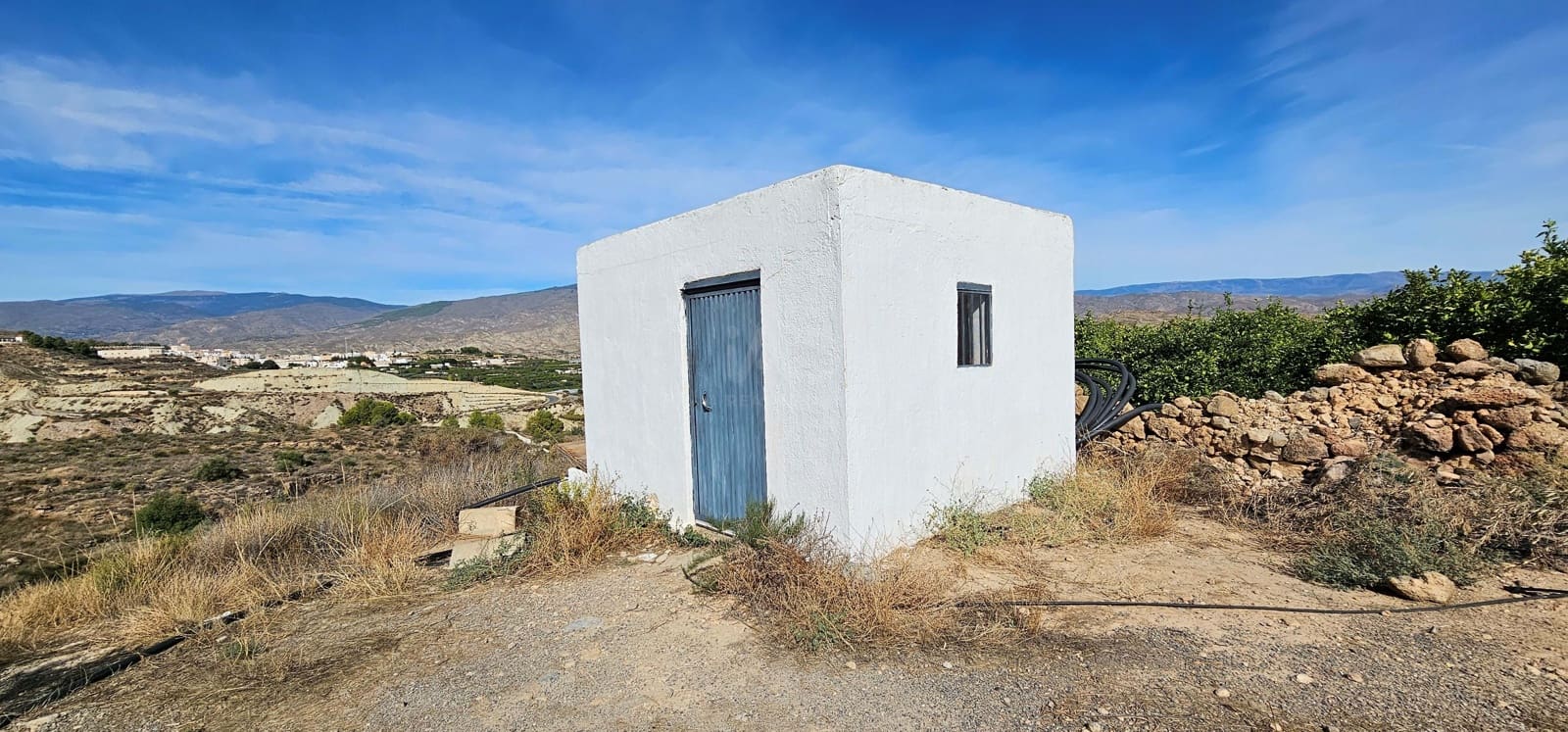 Dom w skale na sprzedaż w Illar - 89 900 € (Ref: 9989192)