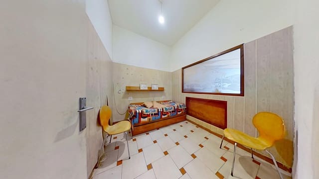 5 slaapkamer Huis te koop in Torreblanca met garage - € 125.000 (Ref: 9989195)