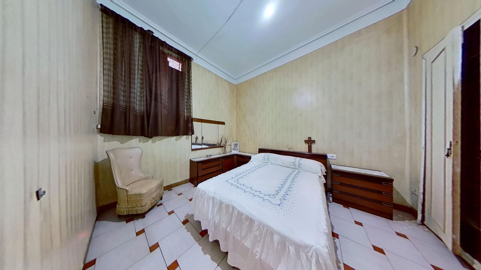 5 slaapkamer Huis te koop in Torreblanca met garage - € 125.000 (Ref: 9989195)