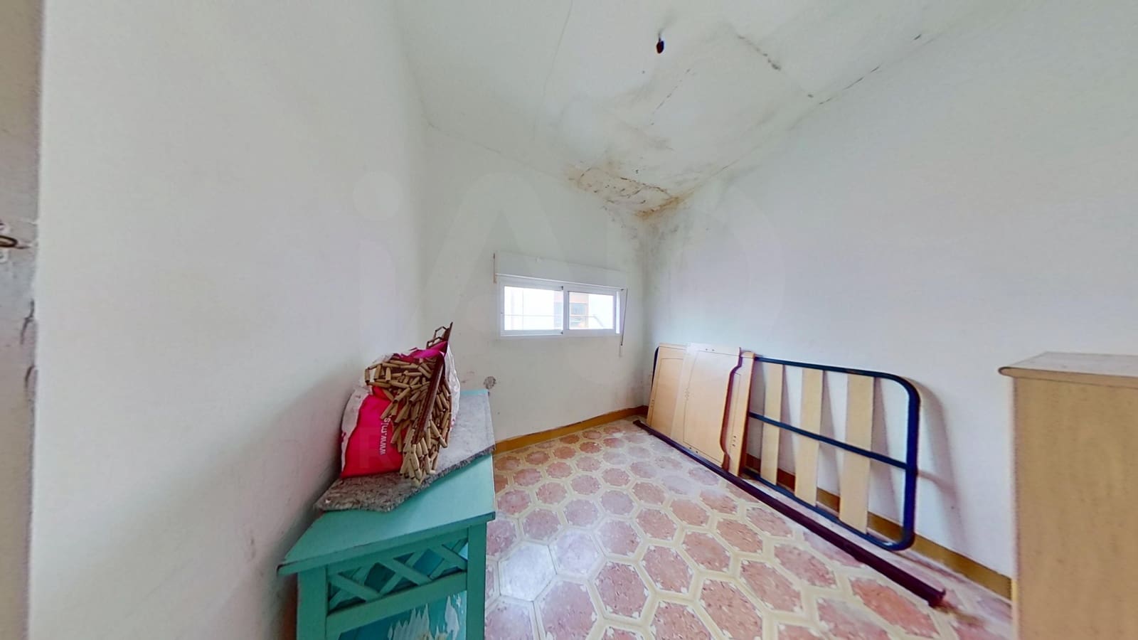 5 slaapkamer Huis te koop in Torreblanca met garage - € 125.000 (Ref: 9989195)