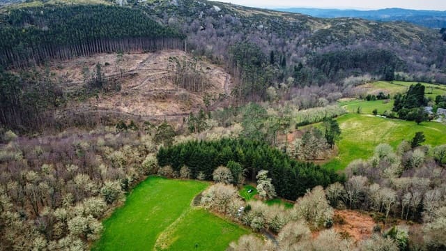 Finca/Landhuis te koop in A Capela - € 120.000 (Ref: 9989196)