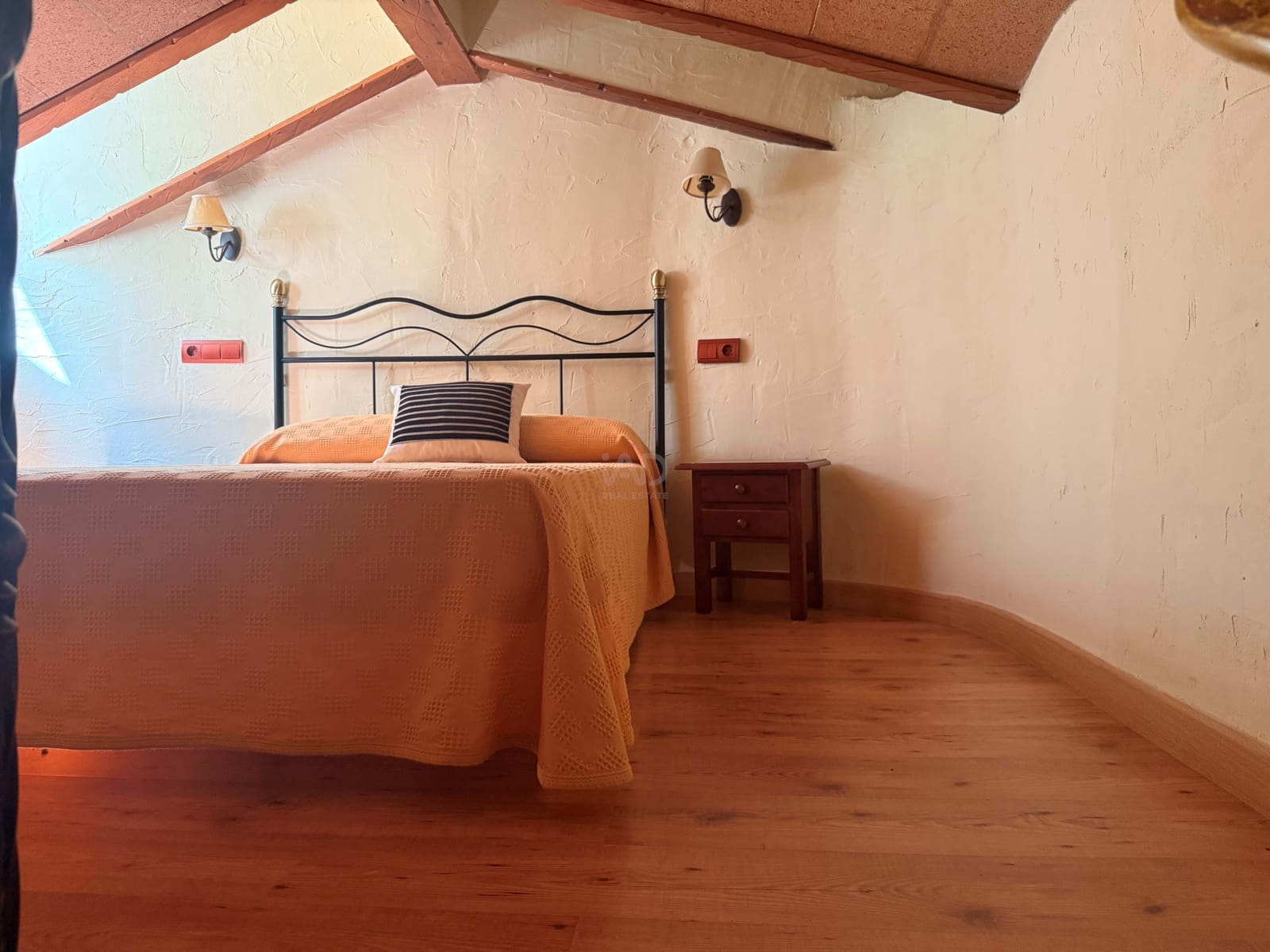 13 slaapkamer Finca/Landhuis te koop in Jaen stad met zwembad - € 640.000 (Ref: 9989198)