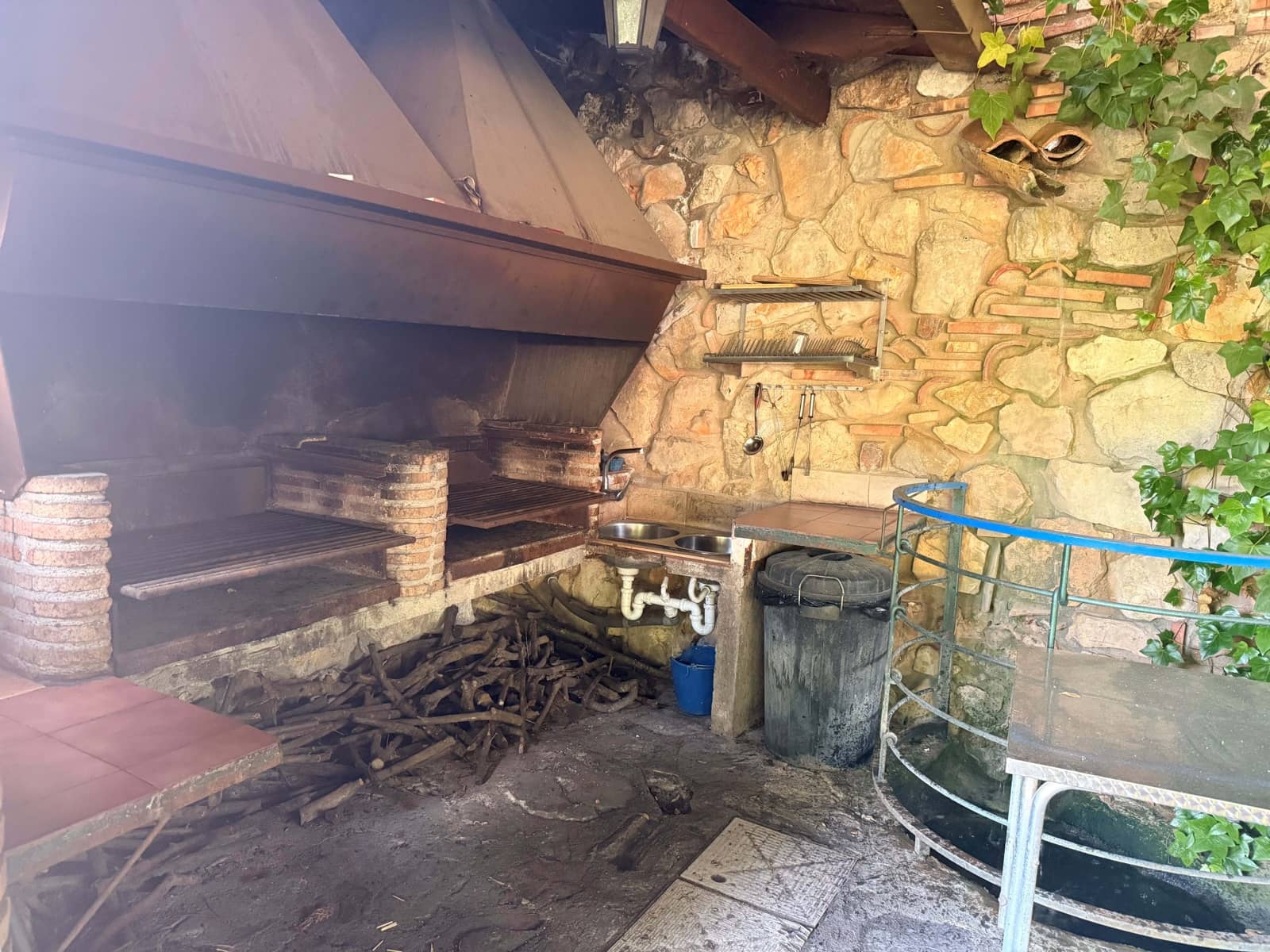 13 slaapkamer Finca/Landhuis te koop in Jaen stad met zwembad - € 640.000 (Ref: 9989198)