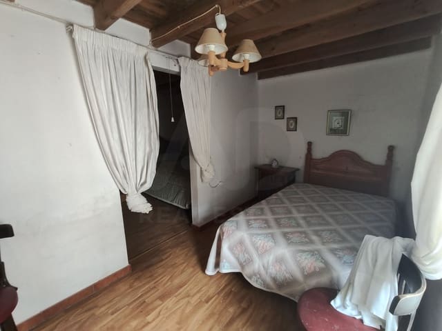 6 slaapkamer Huis te koop in Zamora stad - € 39.000 (Ref: 9989200)