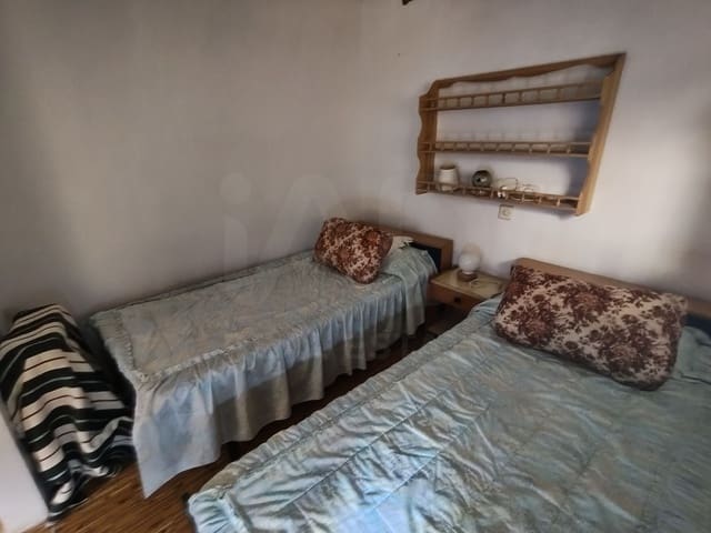 6 slaapkamer Huis te koop in Zamora stad - € 39.000 (Ref: 9989200)