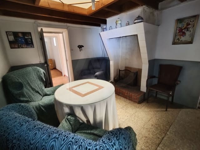 6 slaapkamer Huis te koop in Zamora stad - € 39.000 (Ref: 9989200)