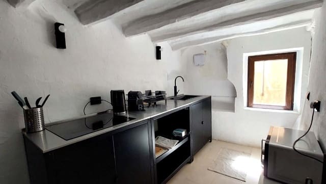 2 soverom Hus til salgs i Tarragona by med garasje - € 139 000 (Ref: 9989201)