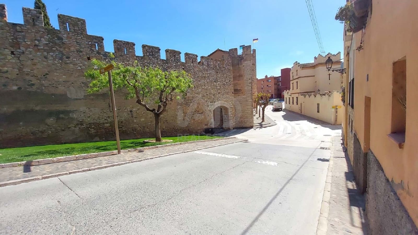 2 bedroom Townhouse for sale in Tarragona city with garage - € 139,000 (Ref: 9989201)