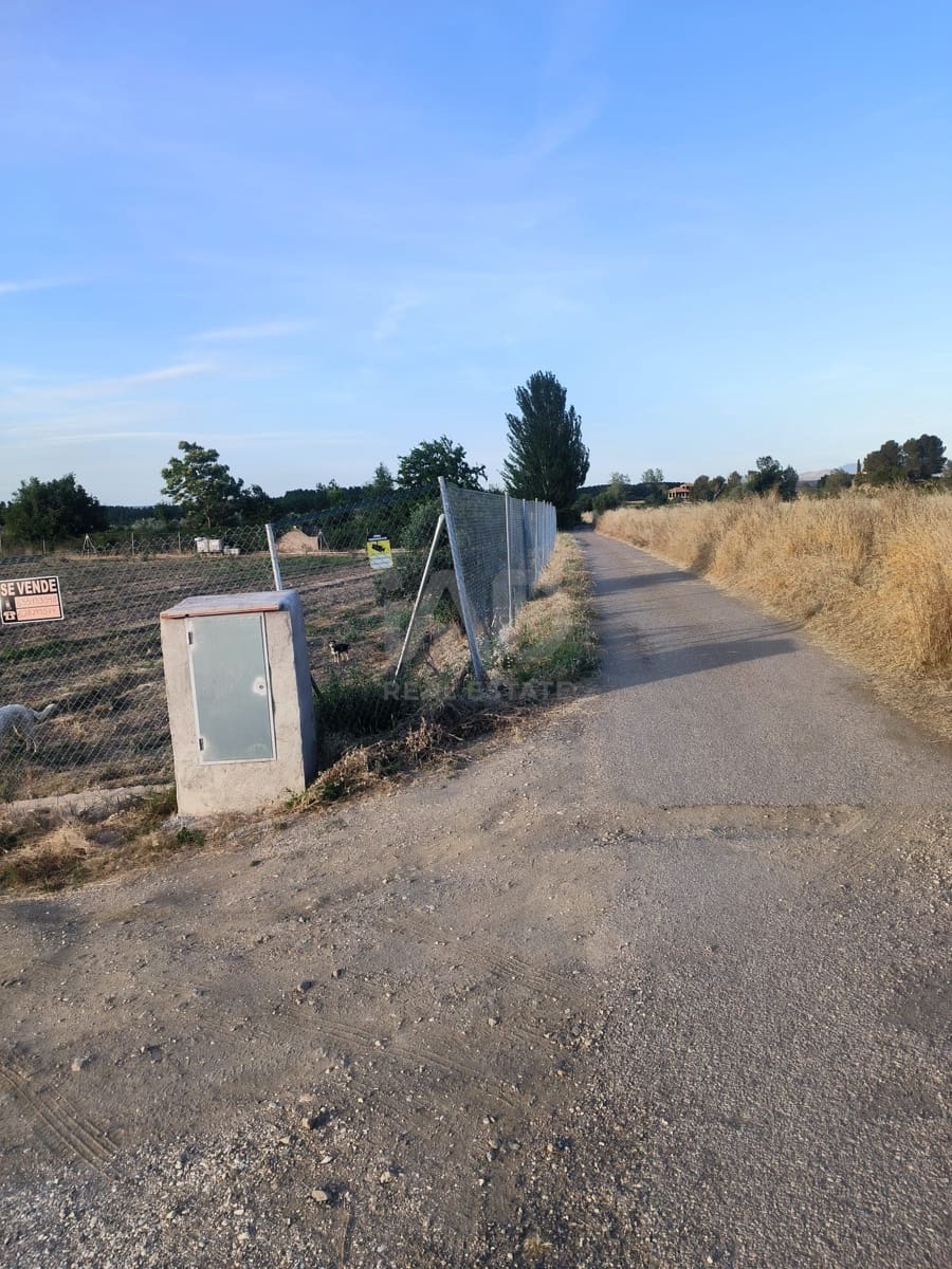 Grunde uden byggetilladelser til salg i Granada by - € 40.000 (Ref: 9989203)