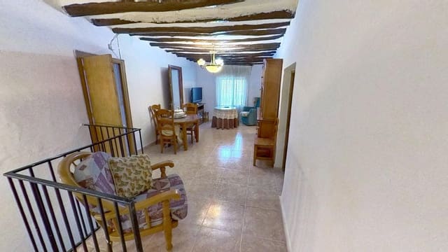 5 soveværelse Byhus til salg i Almería by - € 80.000 (Ref: 9989208)