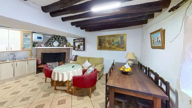 5 soveværelse Byhus til salg i Almería by - € 80.000 (Ref: 9989208)