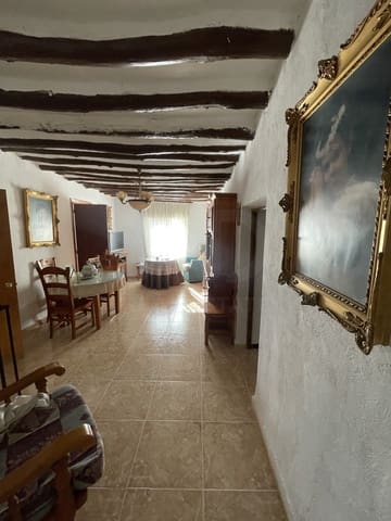 5 soveværelse Byhus til salg i Almería by - € 80.000 (Ref: 9989208)