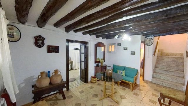 5 soveværelse Byhus til salg i Almería by - € 80.000 (Ref: 9989208)