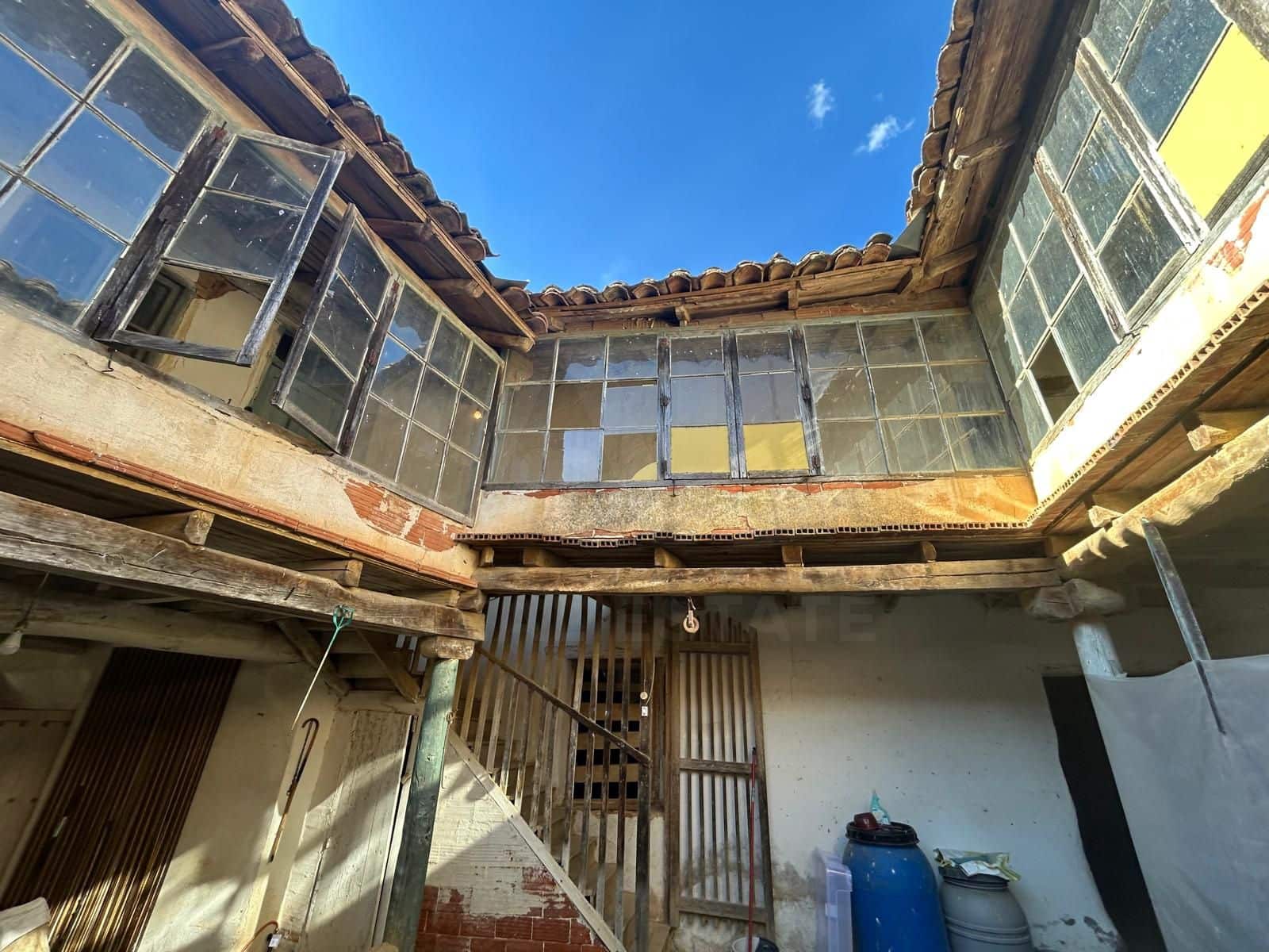 Finka/Dom wiejski na sprzedaż w Miasto Leon - 40 000 € (Ref: 9989210)